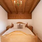 Mueller Nr 2 Chalet
